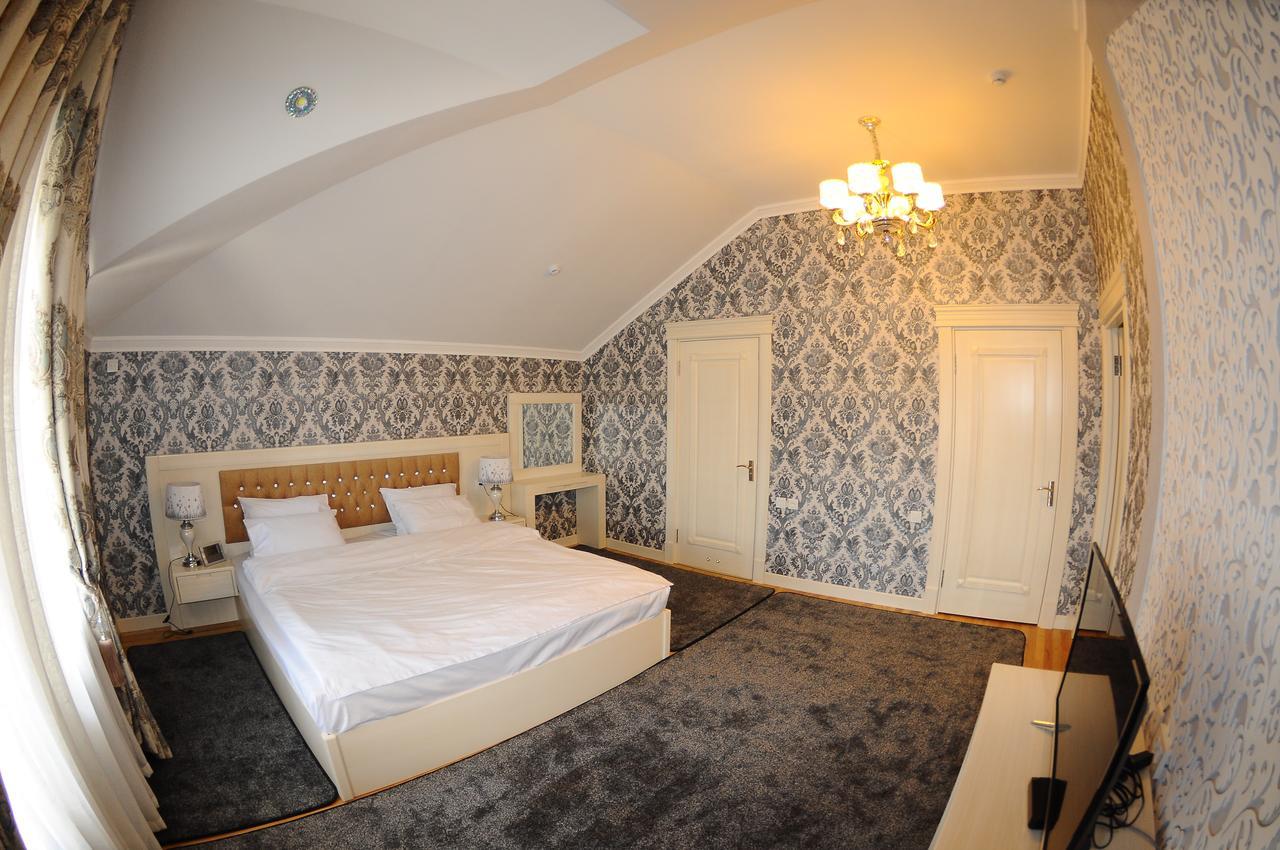 Hotel Afrosiyob Qarshi Ngoại thất bức ảnh