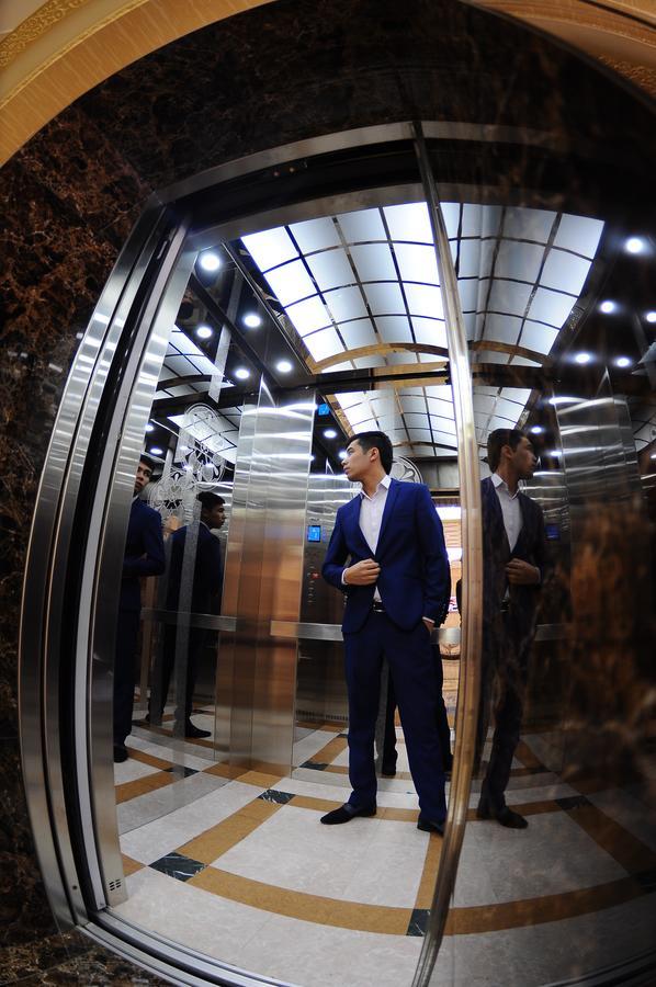 Hotel Afrosiyob Qarshi Ngoại thất bức ảnh